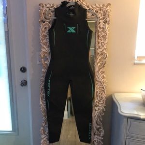 Xterra women’s wetsuit triathlon gear